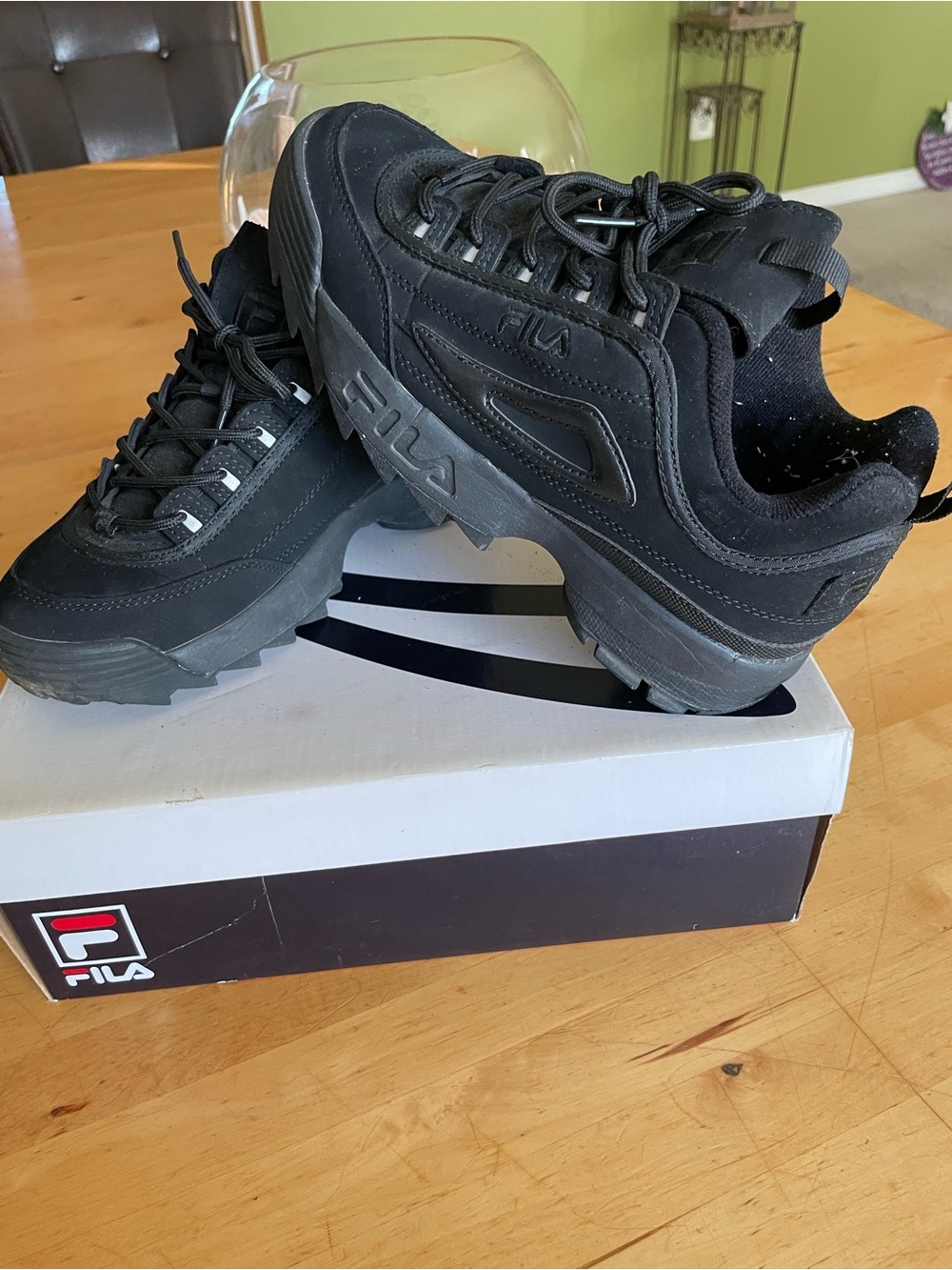 Fila Black Kid’s  Low-Top Chunky Sneakers…Size 7 Big Kid🖤